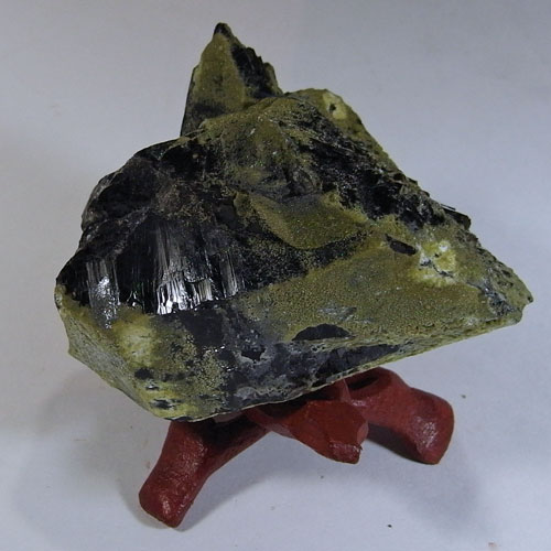 大きさ/　高さ約7センチ×横約9センチ×幅約12センチ 重さ/　約633g 数少ない黒水晶のポイントです。 魔よけのパワーストーンとして重宝されている黒水晶です。 天然のものですので自然なクラックなどが入ることがあります。 また画像もモニタ...