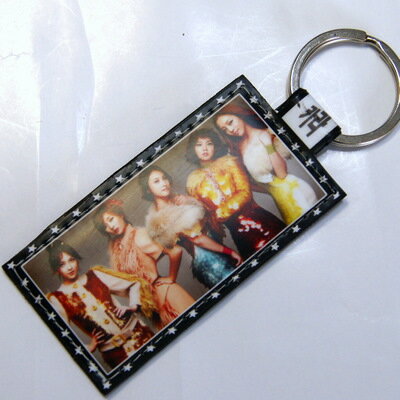 KARA 新皮革製キーホルダー1