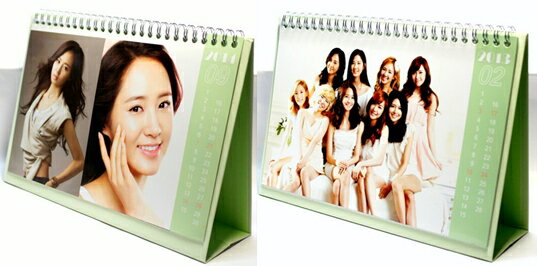 Girls Generation(少女時代) 2013年2014年2年分卓上カレンダー1