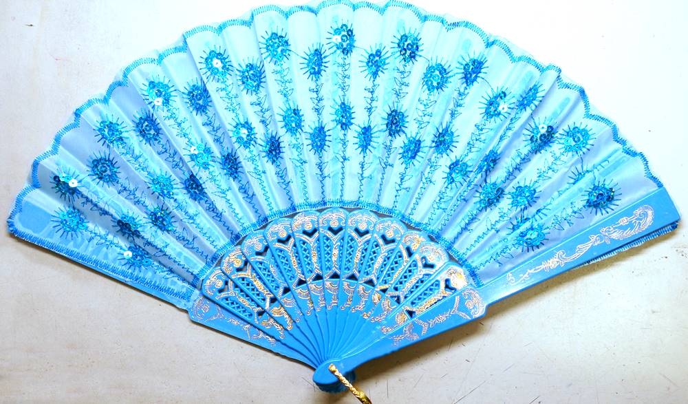 スパンコール付き刺繍レース扇子(水色刺繍＋水色)