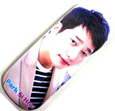 パク・シフ めがねケース1(4.0)