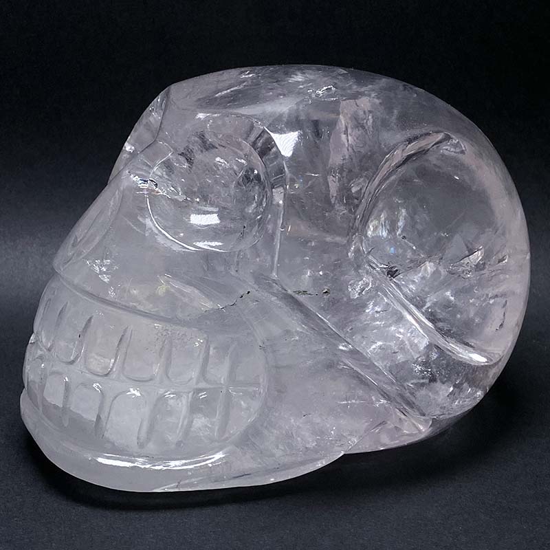 乐天商城 - 天然水晶どくろ絵レインボー水晶最大長約15cm重さ約2.7kg桐箱付 現品 iw260330a02