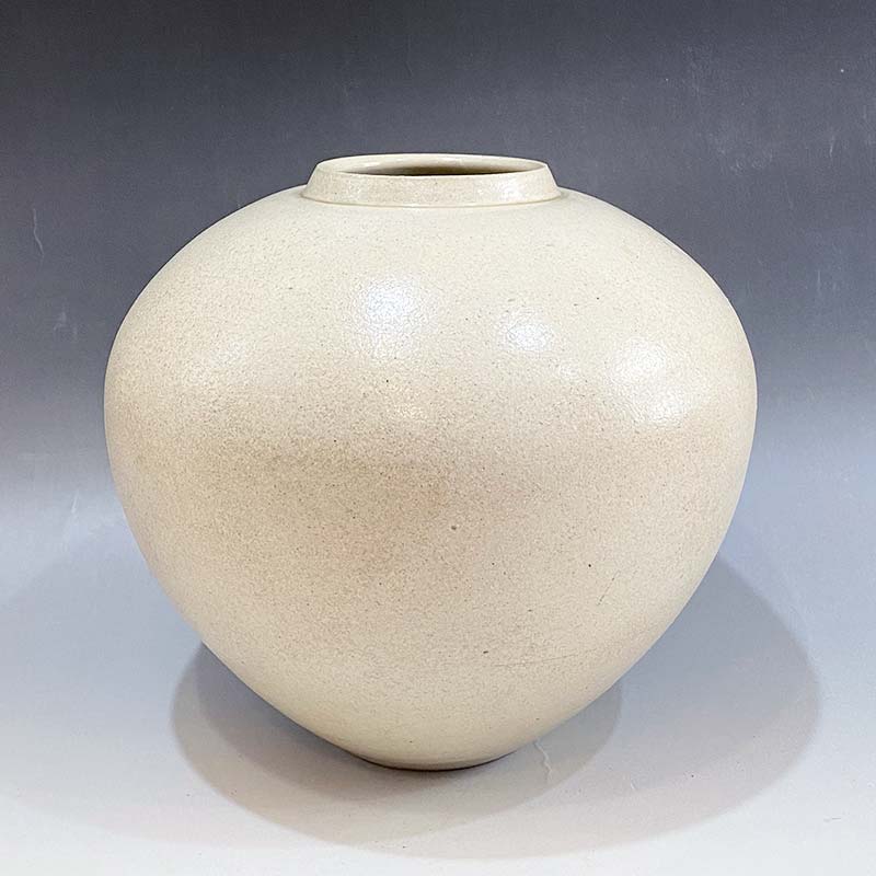 人間国宝 松井康成 作 白壷 月崇窯 唐白磁 個展出品作品 iw260916a05ko
