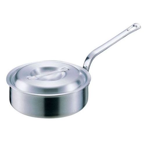 商品情報■硬質アルミ(AS3905材)使用耐食性・耐摩耗性に優れ、普通アルミ材に対し強度が2倍。耐久性に優れ、プロの酷使にも充分性能を発揮します。■きめ細やかな表面仕上げ外面だけでなく内面の平滑度も向上し、汚れにくく洗いやすい。■持ち手の幅を広く、持ちやすい形状形状・サイズも考えて持ちやすいハンドルにしました。■リベットの艶出し仕上げ腐食しにくい光沢のある表面仕上げにしました。 商品番号：akt20030商品名：アルミDON 片手浅型鍋 30cmメーカー：アカオアルミサイズ/内容量/重量：直径317×100 / 容量：6.8リットル / 重量：2.35kgその他：板厚：3.0【ご注意】画面上の色はブラウザやご使用のパソコンの設定により実物と異なる場合があります。