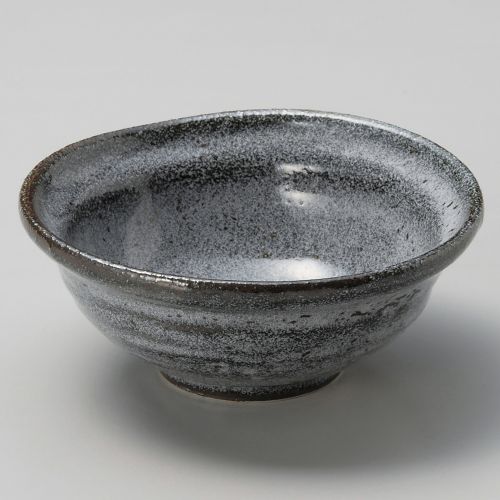 商品情報商品名：雫石なぶり4.5小鉢メーカー型番：070-229(旧型番：063-118)品番：005134入り数：1サイズ：13.8×5.5cm原産国：JPN 材質：磁器配送料について【ご注意】画面上の色はブラウザやご使用のパソコンの設定により実物と異なる場合があります。