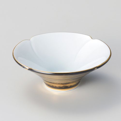 商品情報商品名：黒巻金渦朝顔小鉢メーカー型番：062-029(旧型番：056-188)品番：705010入り数：1サイズ：φ12.5×4.6cm原産国：JPN 材質：強化磁器※アルミナ原料などが多く含まれ、緻密で結合力が強く、丈夫な素材です。配送料について。【ご注意】画面上の色はブラウザやご使用のパソコンの設定により実物と異なる場合があります。