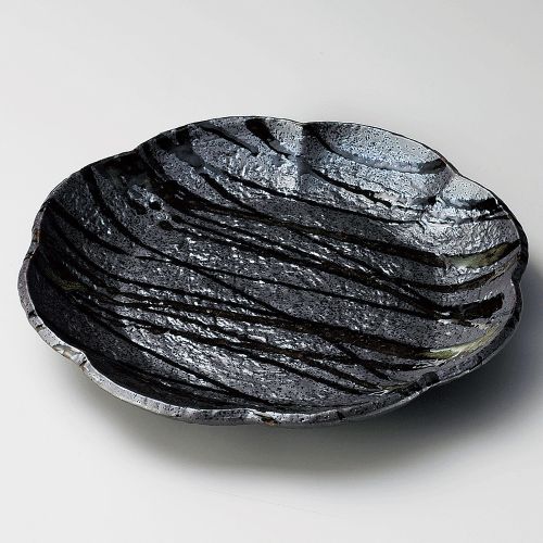 黒織部流し8.5花型皿26.5×3...