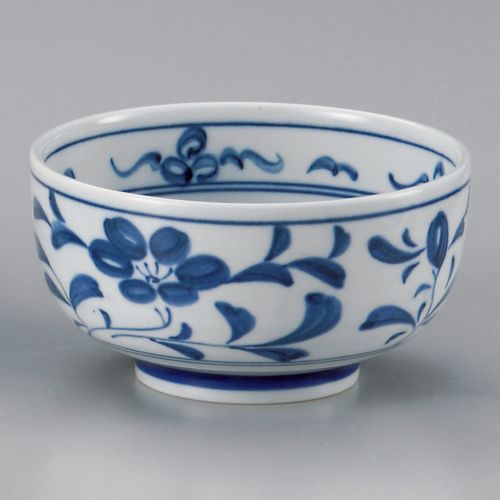 商品情報商品名：古染花大丼メーカー型番：327-409(旧型番：342-328)品番：230341入り数：1サイズ：φ15.2×8cm原産国：JPN 材質：磁器配送料について【ご注意】画面上の色はブラウザやご使用のパソコンの設定により実物と異なる場合があります。