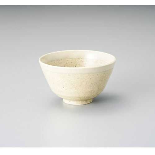 ■商品説明■商品名：土物ベージュ塗分京茶碗メーカー品番：351-429お届け数：1サイズ(cm)：口径11.5×6.5素材：磁器【配送料について】【ご注意】画面上の色はブラウザやご使用のパソコンの設定により実物と異なる場合があります。