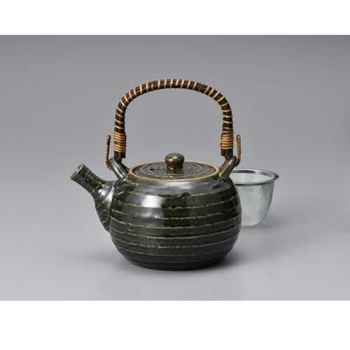 ■商品説明■商品名：織部8号土瓶メーカー品番：374-059お届け数：1サイズ(cm)：19×15×12容量(cc)：1140素材：陶器【配送料について】【ご注意】画面上の色はブラウザやご使用のパソコンの設定により実物と異なる場合があります。