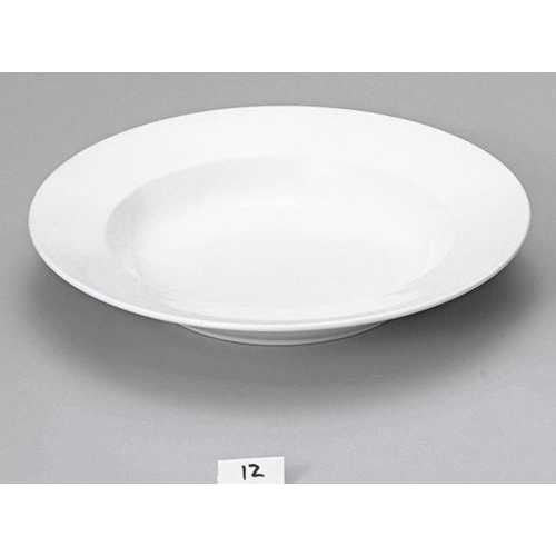 ■商品説明■商品名：アーバンホワイト24cmリムスープメーカー品番：498-189お届け数：1サイズ(cm)：口径23.9×4.2素材：磁器【配送料について】【ご注意】画面上の色はブラウザやご使用のパソコンの設定により実物と異なる場合があります。