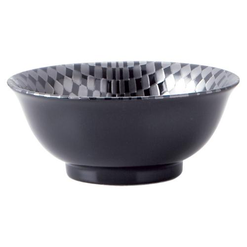 ■商品説明■商品名：市松 黒 6.8高台丼メーカー型番：036-E027お届け数：1サイズ：φ21.2×8.3(cm)容量：1360重量：770【配送料について】【ご注意】画面上の色はブラウザやご使用のパソコンの設定により実物と異なる場合があります。