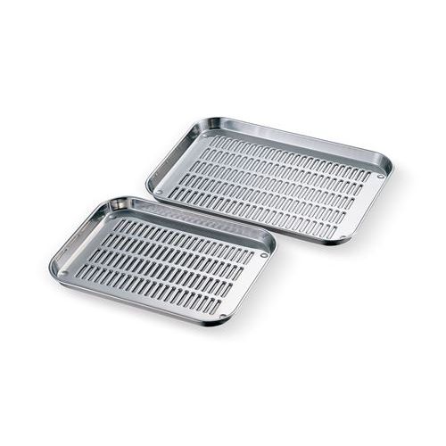 商品情報商品名：18-8 水切肉バット浅型 小メーカー型番：33435JANコード：4560127496347入り数：1サイズ：(外寸)350×274×25(mm)、板厚0.6(mm)重量：約590gセット商品はこちら配送料について【ご注意】画面上の色はブラウザやご使用のパソコンの設定により実物と異なる場合があります。
