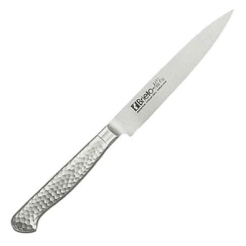 商品情報※右仕様となりますBrieto-M11PROシリーズ刃部：モリブデンバナジウム特殊鋼を用い、切れ味、長切れを重視。ハンドル部：18-8ステンレススチールモナカハンドル。ガラスビーズショット仕上げによる、手触りのソフト化、滑り防止。刃部とハンドル部の(溶接による)一体化で、雑菌等の付着防止など、従来の木ハンドルの衛生面での問題を克服しました。(手研本刃付)商品番号：7912230商品名：Brieto-M11PROシリーズ ユーティリティナイフ [両刃] M132 12cmEBMコード：7912230TKG商品コード：8-0536-1601メーカー：EBMサイズ/内容量/重量： / 容量： / 重量：55gその他：●刃渡：120●全長：230●背厚：2.2 配送料について【ご注意】画面上の色はブラウザやご使用のパソコンの設定により実物と異なる場合があります。JANコード：4906496808327