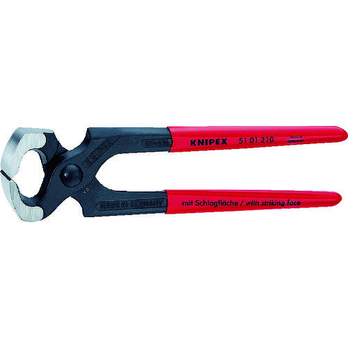 ■商品説明■商品名：KNIPEX 5101-210 ヤットコ (カーペンタープライヤー)メーカー：KNIPEXメーカー品番：1145385お届け数：1型式：5101-210JAN：4003773023104メーカー名：KNIPEX社原産国(名称)：ドイツ質量：413質量単位：g特長：●先端がハンマーヘッドで釘打ちなどにも使用できます。●高い耐摩耗性とバランスの良い比重を実現しています。●重作業用です。●切れ刃の焼入れ硬度はHRC60です。仕様：●全長(mm):210●切断能力(mm)中硬線:2.2仕様：●5101-210ヤットコ(カーペンタープライヤー)材質/仕上：●焼き入れクロムバナジウム鋼【配送料について】配送料金は、「小物送料」と記載のある商品総額が15,000円未満の場合、別途送料として800円（税別）頂戴いたします。北海道1,500円（税別）、沖縄2,000円（税別）頂戴いたします。東京都島しょ部、離島については、ご注文後に改めて送料をお見積り致します。予めご了承下さい。ご注文前にあらかじめ配送料金を確認されたい場合は、ご購入希望点数、配送先ご住所をご明記頂き、上部「［？］お問い合わせ」フォームよりご連絡下さいますようお願い致します。【ご注意】画面上の色はブラウザやご使用のパソコンの設定により実物と異なる場合があります。