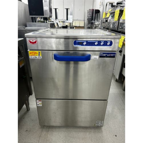 ■ 商品概要 ■商品名：食器洗浄機 アンダーカウンター外形寸法：W600×D600×H860(mm)メーカー：マルゼン型式：MDKT8E年式：2021年製電源：単相100V 50/60Hz共用保証期間：納品日より12ヶ月(離島や一部地域では保証対象外とさせて頂きます。)ランク：B特記事項： ※別途給排水設備が必要です。最寄の専門業者へご依頼ください。販売店：テンポス川越店（埼玉県川越市）からの配送です。この商品は中古ですので1品ものです。店頭販売もしておりますので、売り切れる場合が御座います。売り切れた場合は、迅速にペ-ジの更新をするよう心掛けておりますが、リアルタイムではございません。掲載商品が完売している場合もありますのでご了承ください。在庫に関しましてはお気軽にお問合わせ下さい。■ ランクの規定について ■ランクN：未使用品、または一度も使用されていない。ランクS：数回程度使用されているものの、ほとんど未使用品と変わらない。ランクA：小傷、擦り傷が見られるが、大きな欠点もなく、程度が良い。ランクB：中小傷が見受けられるが、十分使用できる。ランクC：傷が多く、大きな傷も数箇所見受けられるが、使用に問題はない。■ 配送等について ■この商品は、購入金額や購入台数に関わらず、別途配送料金が発生致します。当商品の配送は車上渡しのみとなります。配送料金はご注文時に送信される自動配信メールの金額とは異なります。配送料金は、当店よりお送りさせて頂きますメールにてご確認ください。お見積をご希望のお客様は、配送先のご住所をご記入の上、お気軽にお問合わせください。ガス接続工事、及び給排水工事は承ることが出来かねます。お客様にて手配頂きますようお願い致します。【買取について】テンポスでは買取・再生事業を展開致しております。全国年間15,000件以上の買取実績！まずはお気軽に無料査定をご利用くださいませ！厨房機器用品、家具、食器、調理道具の買取も承っております。詳しくは「テンポス買取ドットコム」へ。※型式や仕様度合いによって一部買取不可商品もございます。予めご相談ください。店舗・厨房、中古厨房機器。厨房用品なら、テンポスドットコムにお任せ下さい！【補助キーワード】中古食器洗浄機 アンダーカウンター,中古食器洗浄機,中古食器洗浄器