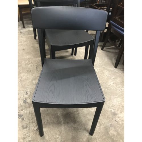 【中古】板座イス ブラック 幅450×奥行470×高さ780 【送料無料】【業務用】【飲食店 店舗 厨房機器 イス 業務用イス】