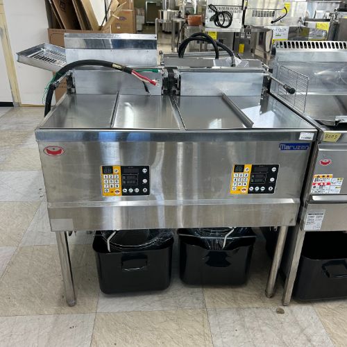【業界最長1年保証】【中古】電気二槽フライヤー 18L×2 マルゼン MEF-18WE 幅900×奥行600×高さ800 三相..