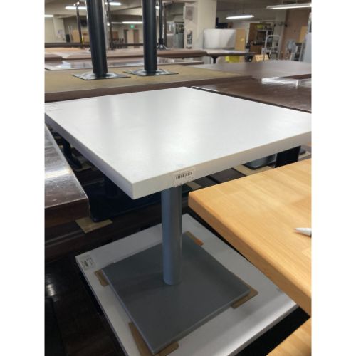 【中古】テーブル 白 幅750×奥行650×高さ730 【送料無料】【業務用】【飲食店 店舗 厨房機器 テーブル 業務用テーブル】