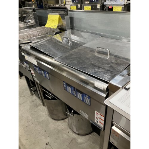 【中古】電気二槽フライヤー 18L×2 ニチワ電機 MSF-18SWSP 幅870×奥行600×高さ800 三相200V 【送料無料..