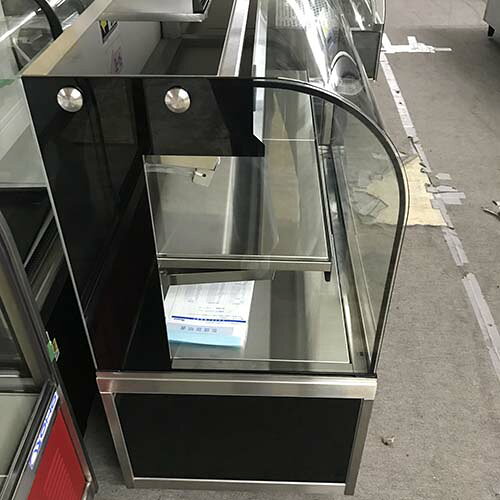 厨房機器と店舗用品 TENPOSの【中古】対面冷蔵ショーケース 大和冷機 KN301B2 幅900×奥行500×高さ1000 【送料別途見積】【業務用】【飲食店 店舗 厨房機器 冷蔵ショーケース 業務用冷蔵ショーケース】｜アングル3