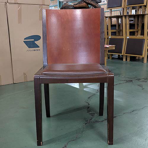 【中古】洋風イス ブラウン 座ブラウンレザー 背板 幅450×奥行470×高さ820 座面高さ:440 【送料無料】【業務用】【飲食店 店舗 厨房機器 イス 業務用イス】 [2]