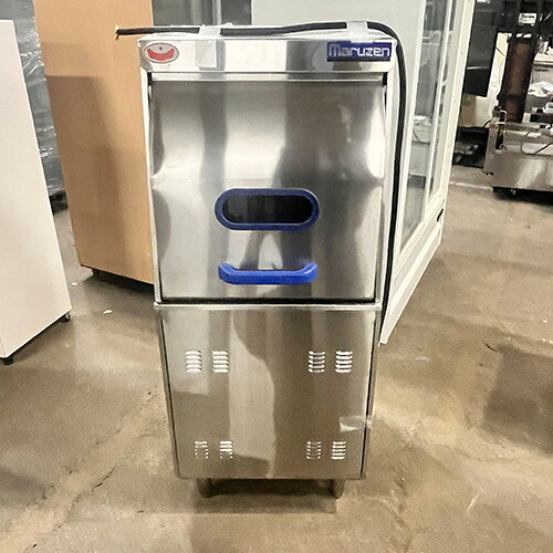■ 商品概要 ■商品名：食器洗浄機 リターン外形寸法：W600×D600×H1435(mm)メーカー：マルゼン型式：MDRT6B8E年式：2023年製電源：三相200V 50/60Hz共用コンセントプラグ：なし消費電力：6.75重量：116保証期間：納品日より3ヶ月(離島や一部地域では保証対象外とさせて頂きます。)ランク：B特記事項： ※別途給排水設備が必要です。最寄の専門業者へご依頼ください。 販売店：テンポス福岡店（福岡県糟屋郡）からの配送です。この商品は中古ですので1品ものです。店頭販売もしておりますので、売り切れる場合が御座います。売り切れた場合は、迅速にペ-ジの更新をするよう心掛けておりますが、リアルタイムではございません。掲載商品が完売している場合もありますのでご了承ください。在庫に関しましてはお気軽にお問合わせ下さい。■ ランクの規定について ■ランクN：未使用品、または一度も使用されていない。ランクS：数回程度使用されているものの、ほとんど未使用品と変わらない。ランクA：小傷、擦り傷が見られるが、大きな欠点もなく、程度が良い。ランクB：中小傷が見受けられるが、十分使用できる。ランクC：傷が多く、大きな傷も数箇所見受けられるが、使用に問題はない。■ 配送等について ■この商品は、購入金額や購入台数に関わらず、別途配送料金が発生致します。当商品の配送は車上渡しのみとなります。配送料金はご注文時に送信される自動配信メールの金額とは異なります。配送料金は、当店よりお送りさせて頂きますメールにてご確認ください。お見積をご希望のお客様は、配送先のご住所をご記入の上、お気軽にお問合わせください。ガス接続工事、及び給排水工事は承ることが出来かねます。お客様にて手配頂きますようお願い致します。【買取について】テンポスでは買取・再生事業を展開致しております。全国年間15,000件以上の買取実績！まずはお気軽に無料査定をご利用くださいませ！厨房機器用品、家具、食器、調理道具の買取も承っております。詳しくは「テンポス買取ドットコム」へ。※型式や仕様度合いによって一部買取不可商品もございます。予めご相談ください。店舗・厨房、中古厨房機器。厨房用品なら、テンポスドットコムにお任せ下さい！【補助キーワード】中古食器洗浄機 リターン,中古食器洗浄機,中古食器洗浄器