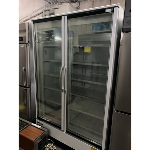 ■ 商品概要 ■商品名：冷凍リーチインショーケース スイング扉外形寸法：W1200×D650×H1900(mm)メーカー：フクシマガリレイ(福島工業)型式：MRS-120GWTR1年式：2023年製電源：三相200V 50/60Hz共用コンセントプラグ：あり保証期間：納品日より12ヶ月(離島や一部地域では保証対象外とさせて頂きます。)ランク：B特記事項：- 販売店：テンポス相模原店（神奈川県相模原市）からの配送です。この商品は中古ですので1品ものです。店頭販売もしておりますので、売り切れる場合が御座います。売り切れた場合は、迅速にペ-ジの更新をするよう心掛けておりますが、リアルタイムではございません。掲載商品が完売している場合もありますのでご了承ください。在庫に関しましてはお気軽にお問合わせ下さい。■ ランクの規定について ■ランクN：未使用品、または一度も使用されていない。ランクS：数回程度使用されているものの、ほとんど未使用品と変わらない。ランクA：小傷、擦り傷が見られるが、大きな欠点もなく、程度が良い。ランクB：中小傷が見受けられるが、十分使用できる。ランクC：傷が多く、大きな傷も数箇所見受けられるが、使用に問題はない。■ 配送等について ■この商品は、購入金額や購入台数に関わらず、別途配送料金が発生致します。当商品の配送は車上渡しのみとなります。配送料金はご注文時に送信される自動配信メールの金額とは異なります。配送料金は、当店よりお送りさせて頂きますメールにてご確認ください。お見積をご希望のお客様は、配送先のご住所をご記入の上、お気軽にお問合わせください。ガス接続工事、及び給排水工事は承ることが出来かねます。お客様にて手配頂きますようお願い致します。【買取について】テンポスでは買取・再生事業を展開致しております。全国年間15,000件以上の買取実績！まずはお気軽に無料査定をご利用くださいませ！厨房機器用品、家具、食器、調理道具の買取も承っております。詳しくは「テンポス買取ドットコム」へ。※型式や仕様度合いによって一部買取不可商品もございます。予めご相談ください。店舗・厨房、中古厨房機器。厨房用品なら、テンポスドットコムにお任せ下さい！【補助キーワード】中古冷凍リーチインショーケース スイング扉,
