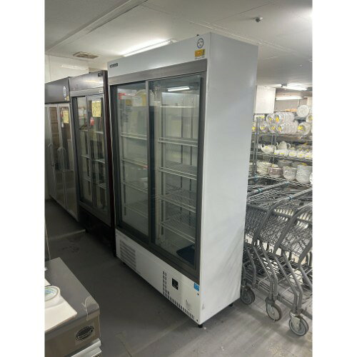■ 商品概要 ■商品名：冷蔵リーチインショーケース外形寸法：W1200×D450×H1900(mm)メーカー：フクシマガリレイ(福島工業)型式：MSU-120GHWSP年式：2024年製電源：単相100V 50/60Hz共用コンセントプラグ：あり消費電力：362W保証期間：納品日より12ヶ月(離島や一部地域では保証対象外とさせて頂きます。)ランク：A特記事項：- 販売店：テンポス札幌すすきの店（北海道札幌市）からの配送です。この商品は中古ですので1品ものです。店頭販売もしておりますので、売り切れる場合が御座います。売り切れた場合は、迅速にペ-ジの更新をするよう心掛けておりますが、リアルタイムではございません。掲載商品が完売している場合もありますのでご了承ください。在庫に関しましてはお気軽にお問合わせ下さい。■ ランクの規定について ■ランクN：未使用品、または一度も使用されていない。ランクS：数回程度使用されているものの、ほとんど未使用品と変わらない。ランクA：小傷、擦り傷が見られるが、大きな欠点もなく、程度が良い。ランクB：中小傷が見受けられるが、十分使用できる。ランクC：傷が多く、大きな傷も数箇所見受けられるが、使用に問題はない。■ 配送等について ■この商品は、購入金額や購入台数に関わらず、別途配送料金が発生致します。当商品の配送は車上渡しのみとなります。配送料金はご注文時に送信される自動配信メールの金額とは異なります。配送料金は、当店よりお送りさせて頂きますメールにてご確認ください。お見積をご希望のお客様は、配送先のご住所をご記入の上、お気軽にお問合わせください。ガス接続工事、及び給排水工事は承ることが出来かねます。お客様にて手配頂きますようお願い致します。【買取について】テンポスでは買取・再生事業を展開致しております。全国年間15,000件以上の買取実績！まずはお気軽に無料査定をご利用くださいませ！厨房機器用品、家具、食器、調理道具の買取も承っております。詳しくは「テンポス買取ドットコム」へ。※型式や仕様度合いによって一部買取不可商品もございます。予めご相談ください。店舗・厨房、中古厨房機器。厨房用品なら、テンポスドットコムにお任せ下さい！【補助キーワード】中古冷蔵リーチインショーケース,中古リーチインショーケース,中古ショーケース