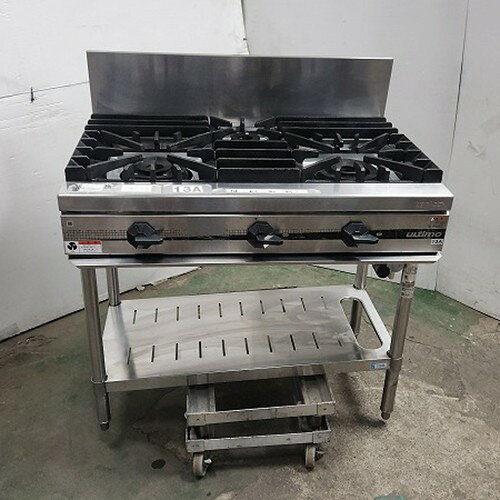 ■ 商品概要 ■商品名：ガステーブル外形寸法：W900×D600×H800(mm)メーカー：タニコー型式：TSGT-0921年式：2021年製ガス種：都市ガス【12A・13A】※ガス機器の接続は最寄りの専門業者へご依頼下さい。ガス消費量：32.0kWガス接続口：20A重量：75kg付属品：写真の通り説明書：なし保証期間：納品日より12ヶ月(離島や一部地域では保証対象外とさせて頂きます。)ランク：B特記事項：- 販売店：テンポス川崎店（神奈川県川崎市）からの配送です。この商品は中古ですので1品ものです。店頭販売もしておりますので、売り切れる場合が御座います。売り切れた場合は、迅速にペ-ジの更新をするよう心掛けておりますが、リアルタイムではございません。掲載商品が完売している場合もありますのでご了承ください。在庫に関しましてはお気軽にお問合わせ下さい。■ ランクの規定について ■ランクN：未使用品、または一度も使用されていない。ランクS：数回程度使用されているものの、ほとんど未使用品と変わらない。ランクA：小傷、擦り傷が見られるが、大きな欠点もなく、程度が良い。ランクB：中小傷が見受けられるが、十分使用できる。ランクC：傷が多く、大きな傷も数箇所見受けられるが、使用に問題はない。■ 配送等について ■この商品は、購入金額や購入台数に関わらず、別途配送料金が発生致します。当商品の配送は車上渡しのみとなります。配送料金はご注文時に送信される自動配信メールの金額とは異なります。配送料金は、当店よりお送りさせて頂きますメールにてご確認ください。お見積をご希望のお客様は、配送先のご住所をご記入の上、お気軽にお問合わせください。ガス接続工事、及び給排水工事は承ることが出来かねます。お客様にて手配頂きますようお願い致します。【買取について】テンポスでは買取・再生事業を展開致しております。全国年間15,000件以上の買取実績！まずはお気軽に無料査定をご利用くださいませ！厨房機器用品、家具、食器、調理道具の買取も承っております。詳しくは「テンポス買取ドットコム」へ。※型式や仕様度合いによって一部買取不可商品もございます。予めご相談ください。店舗・厨房、中古厨房機器。厨房用品なら、テンポスドットコムにお任せ下さい！【補助キーワード】中古ガステーブル,中古ガステーブル,中古IHテーブル