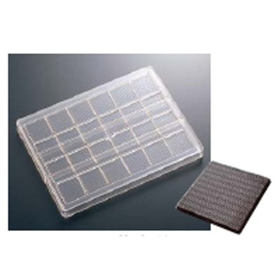 商品情報商品番号：wt-650000820商品名：No.82 薄型曲線すじ入 24ヶ取メーカー：White Thumbサイズ/内容量/重量：38×38×3 / 容量：2.4g / 重量：その他：材質：ポリカーボネイト配送料について【ご注意】画面上の色はブラウザやご使用のパソコンの設定により実物と異なる場合があります。
