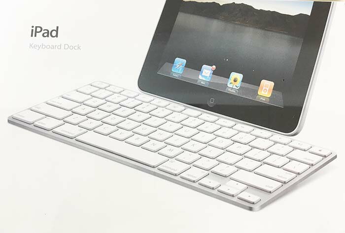 【新品です】 Apple iPad Key board Dock キーボードドック MC533J/A ■A-126