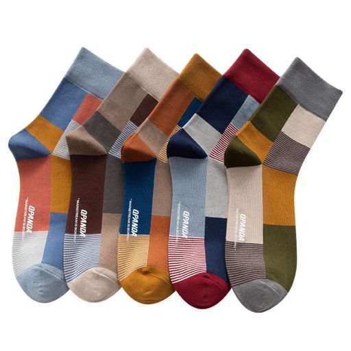 適応サイズ:24cm~28cm対応伸びるソックスですので足にフィットします。 良質なコットンを使用し、抗菌防臭加工を施しておりますので、消臭効果を発揮し、気になる雑菌や足のニオイを抑制します。 肌触り、吸水性、通気性に拘った厚手と薄手の中間...