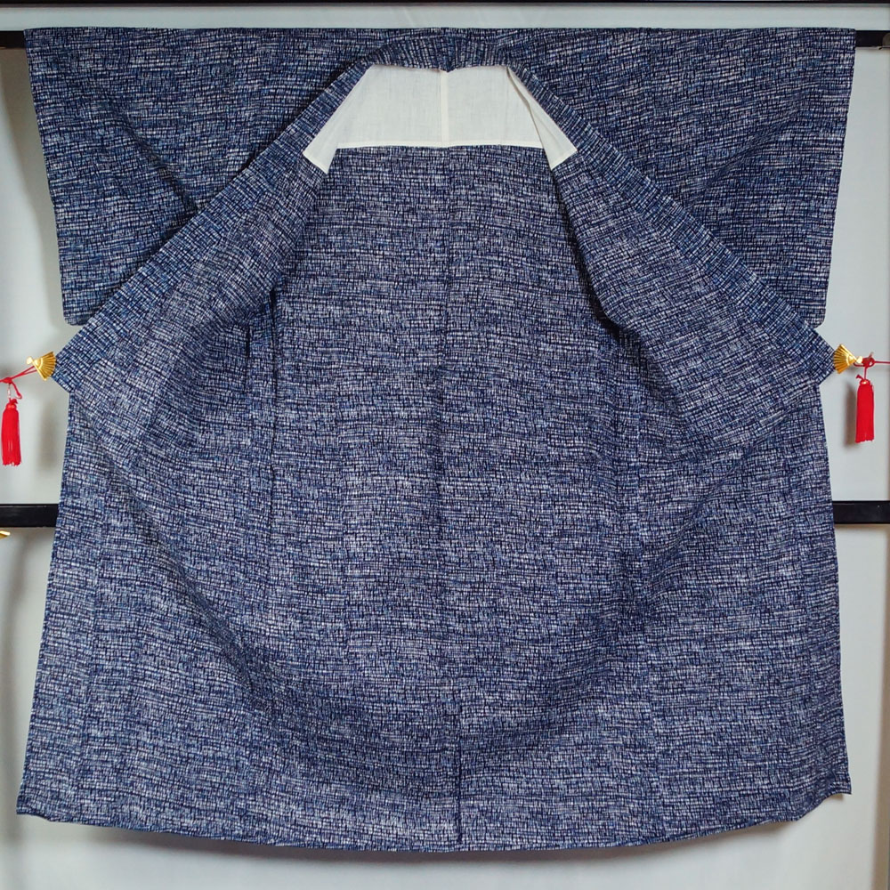 男着物 浴衣 藍染 綿ポリ Sサイズ 幾何学模様 男 浴衣 中古 夏物 綿 メンズ 夏着物 【中古 浴衣 男性 浴衣 男 夏 着物 リサイクル 男物 リサイクル着物 メンズ 浴衣 メンズ着物 和服 アウトレット 】