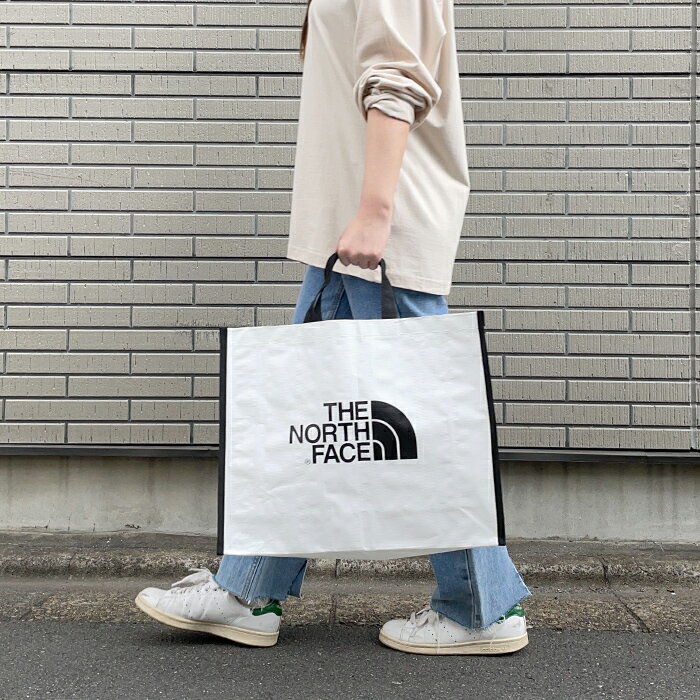 【国内発送】THE NORTH FACE ザノースフェイス SHOPPER BAG WHITE ショッパー バッグ 白 ビーチバッグ シンプル 大人 ショッピングバッグ エコバッグ トートバッグ A4サイズ 大容量 NG2PN00A【メール便 ネコポス 送料無料】