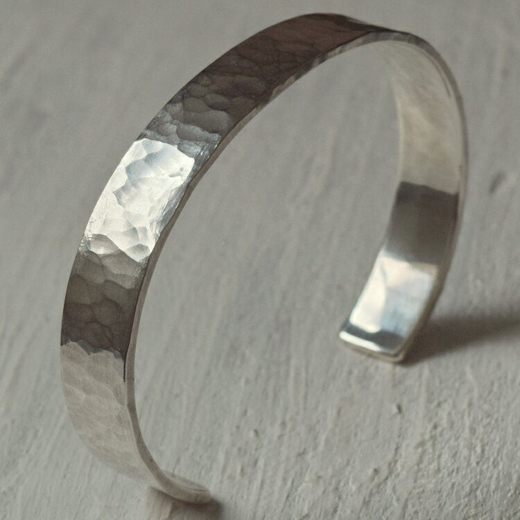 ツチめのバングル(太) メンズ レディース ハンドメイド オーダー シルバー 槌目 シンプル 上品 おしゃれ バングル Silver 950 マモる ごつめ ゴ...