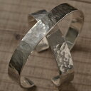 ツチめのバングル(太) ペアバングル ハンドメイド オーダー シルバー 槌目 シンプル 上品 おしゃれ 腕輪 Silver 950 マモる ごつめ ゴツめ 手作...