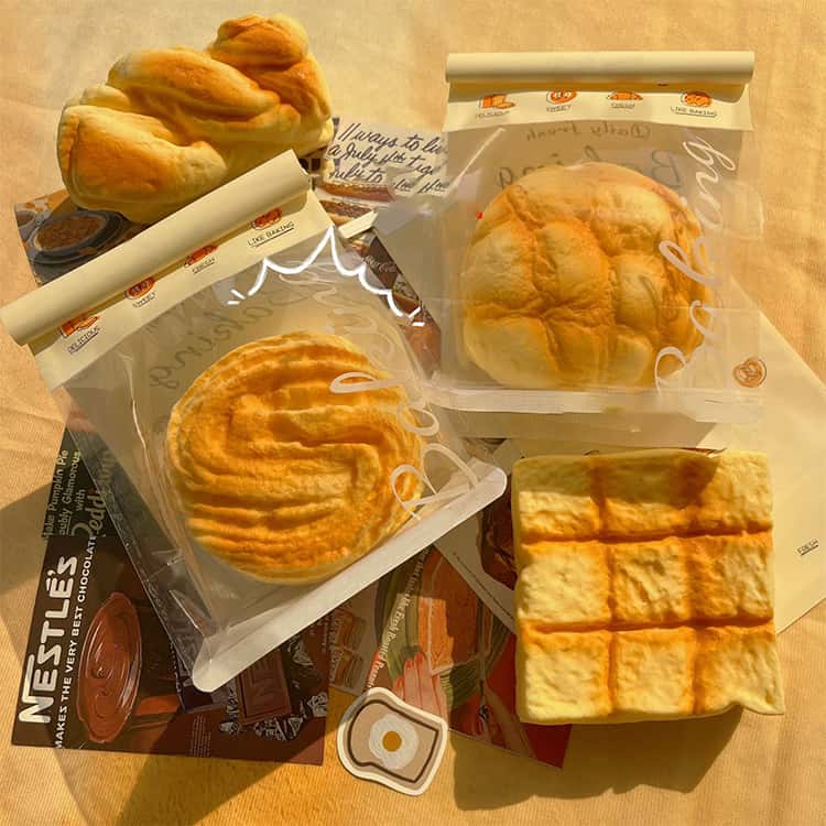 送料無料 スクイーズ メロンパン パン ストレス発散 もっちり やわらか スクイズ 低反発 かわいい もちもち ぷにぷに おもちゃ ディスプレイ 展示品 おもしろ プレゼント リアル かわいい おもちゃ インテリア 食品サンプル 子ども 遊び道具 癒しグッズ デニッシュ 2