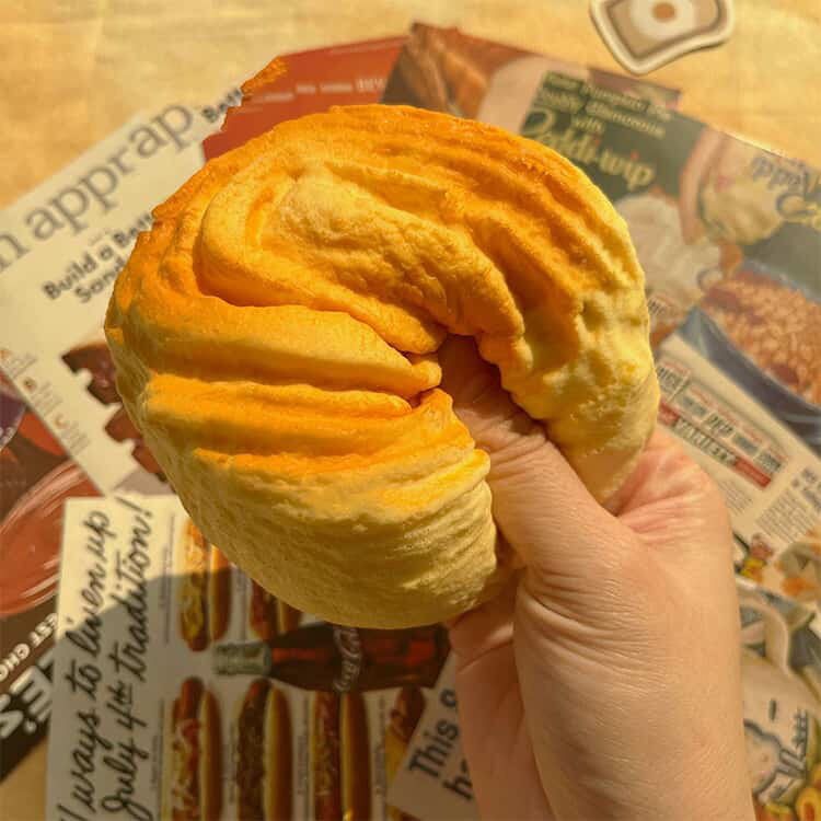 送料無料 スクイーズ メロンパン パン ストレス発散 もっちり やわらか スクイズ 低反発 かわいい もちもち ぷにぷに おもちゃ ディスプレイ 展示品 おもしろ プレゼント リアル かわいい おもちゃ インテリア 食品サンプル 子ども 遊び道具 癒しグッズ デニッシュ 3