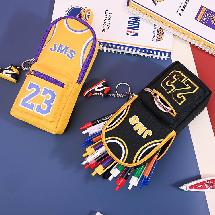 ペンケース 筆箱 バスケ ペンポーチ バスケ ファスナー ポケット 男の子 おもしろ グッズ ふでばこ 大容量 小物入れ キーホルダー付 キャンバス 縦型 文具 文房具 ポーチ 持ち手 おしゃれ バスケットボール ユニフォーム チャーム付き ハンドル 3