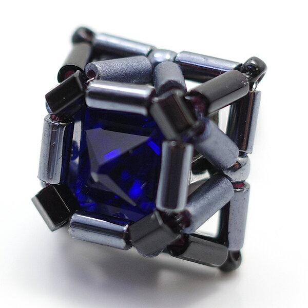Opal - ジオメトリック 片耳 ピアス スクエア型 ガンメタ×サファイアブルー 【Byoryu [ びょうりゅう ]】 アクセサリー/ハンドメイド/作家