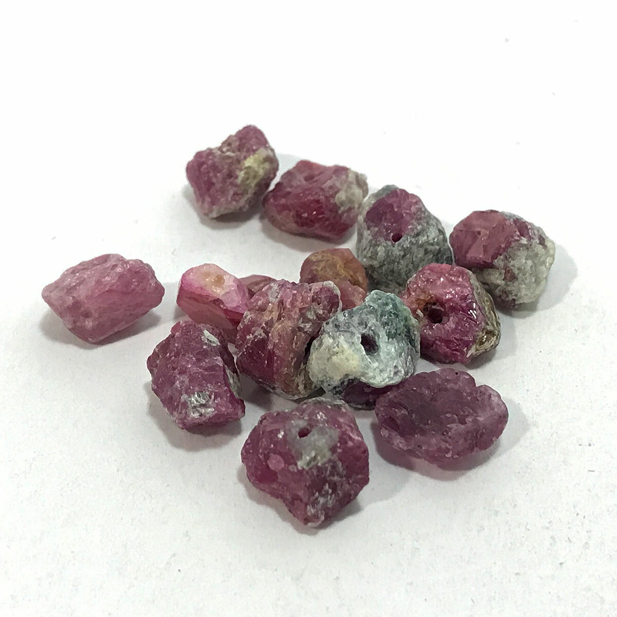 ルビー 【ラフロックビーズパーツ】貫通穴 天然石 《5個セット》 原石