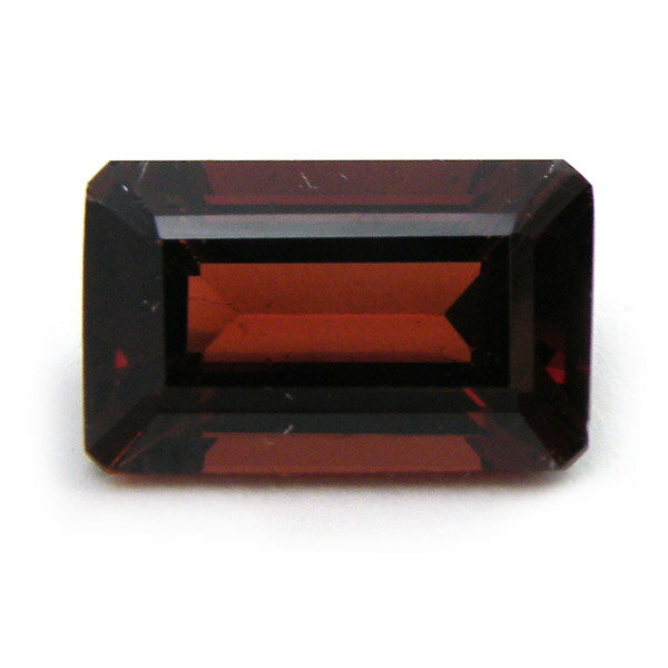 ガーネット(Garnet) の限定ルースです。 鑑賞もよし、リングやペンダントに仕立ててお楽しみください。 商品番号:st-so-31 素材:ガーネット(Garnet) 商品名:ルース/オクタゴンカット サイズ:約7.0x11.5mm 備考...