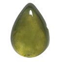 ペリドット(Peridot) ピアシェイプカボション あまり流通することのない希少な大きいサイズのルースです。 在庫限り。1点物ですので、気になる方はお早めにどうぞ。 商品番号 st-st-530 素材:ペリドット(Peridot) 商品名:ピアシェイプカボション サイズ: 約11.7x8.1x3.7mm　3.65ct 備考 ※お使いのブラウザにより色合いなど若干異なる場合があります。 ※天然由来の傷・ヒビ・欠け・付着物などが含まれている場合があります。 ※1点ものですので時間差で売り切れの際はご容赦ください。