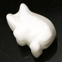 キャッツアイ 【合成石パーツ】 ブタパーツ ホワイト 約20x10x13mm 《1個》