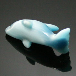 キャッツアイ 【合成石パーツ】 イルカ 約37x14x18mm 《1個》