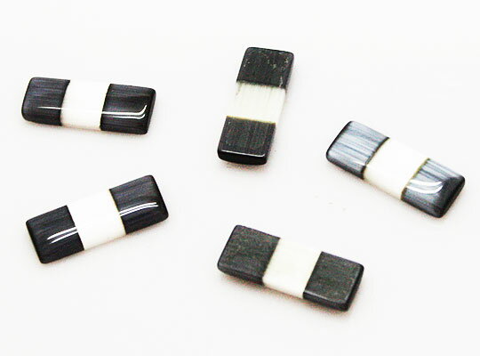 合成石・人工石パーツ デザインパーツ シェルxオニキス 約16x6x3mm 《1個》