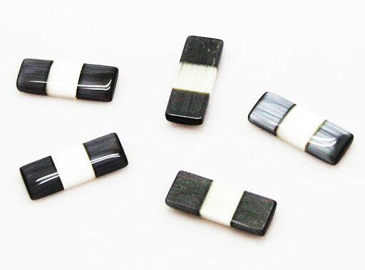 合成石・人工石パーツ デザインパーツ シェルxオニキス 約16x6x3mm 《1個》 合成石・人工石パーツ デザインパーツ シェルxオニキス 約16x6x3mm 《1個》