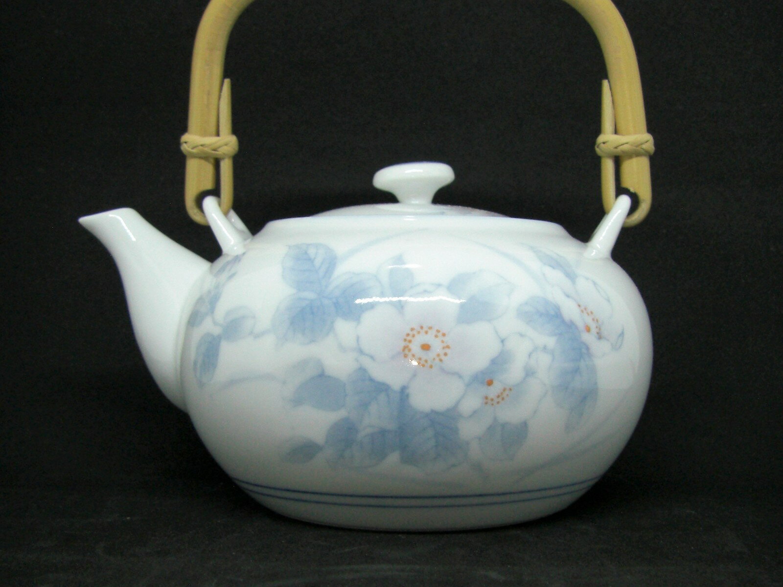 淡彩山茶花　京型土瓶（茶こし付き）　日本製　美濃焼　磁器