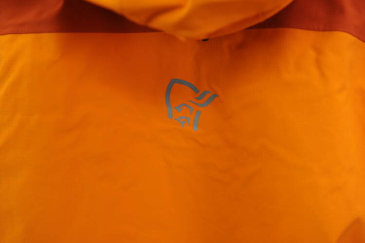 NORRONA（ノローナ）　『trollveggen Gore-Tex Pro Jacket 』（メンズ　トロールヴェゲン　ゴアテックス 　プロジャケット）（色：Pure Orenge） ※日本正規取扱店 [送料無料]